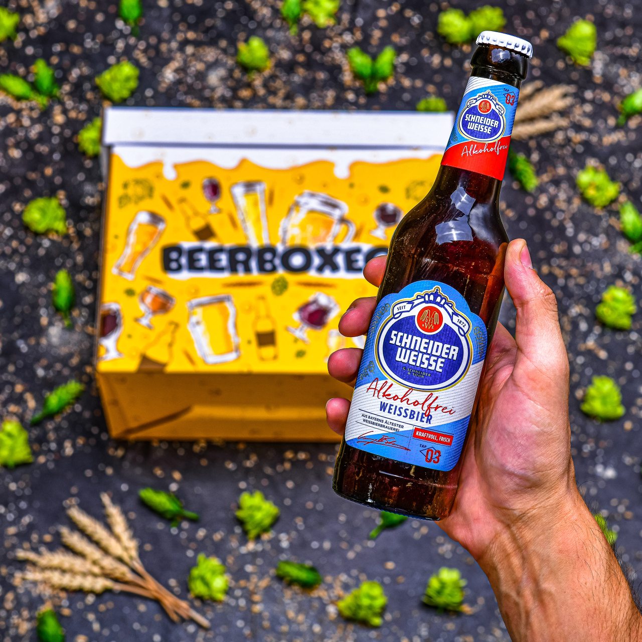 BeerBOXEO plné NEALKO pivních speciálů s pivním Hrnkem vol. 2