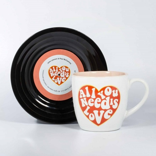 L&M Mug and Saucer Set - Love (1001707)