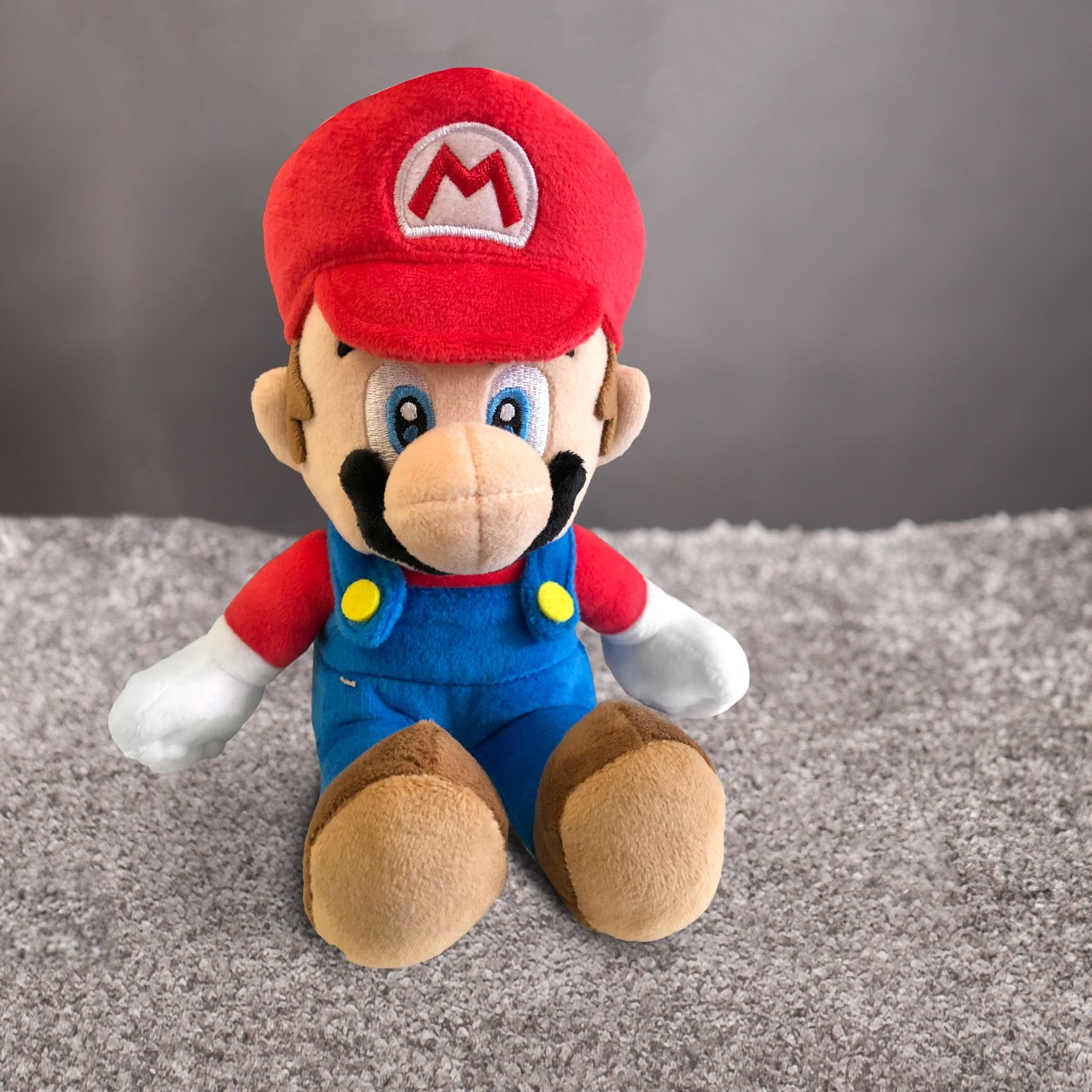 Plyšová panenka Super Mario - 24 cm