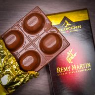 Luxusní čokoláda Goldkenn s náplní koňaku Rémy Martin 100g	