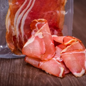 Prosciutto aus Schweinebraten kalt geräuchert 100 g