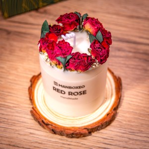 Handdekorierte Zierkerze mit elegantem Glasdeckel und intensivem Duft – Red Rose 220 g