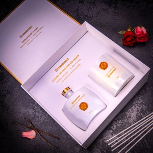 Exklusives Geschenkset aus Duftkerzen und Aroma-Diffusor mit intensivem Duft – Vanilla Warm & Rose